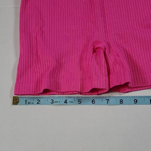 OQQ Pink Women's Ribbed Romper NWOT Small - Picture 9 of 9